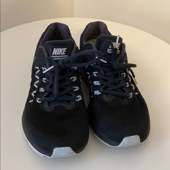 Nike Shoes - Nike Zoom Vomero 10 - black, size 8.5